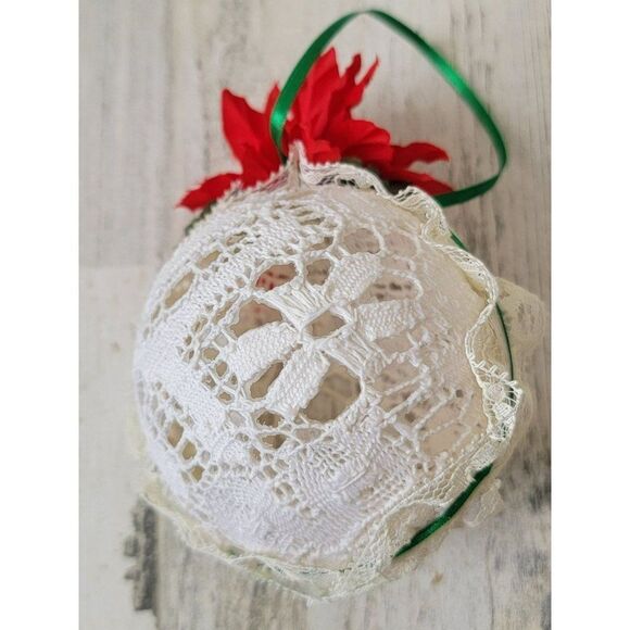 White lace red flower ornament Xmas decor - Picture 3 of 6
